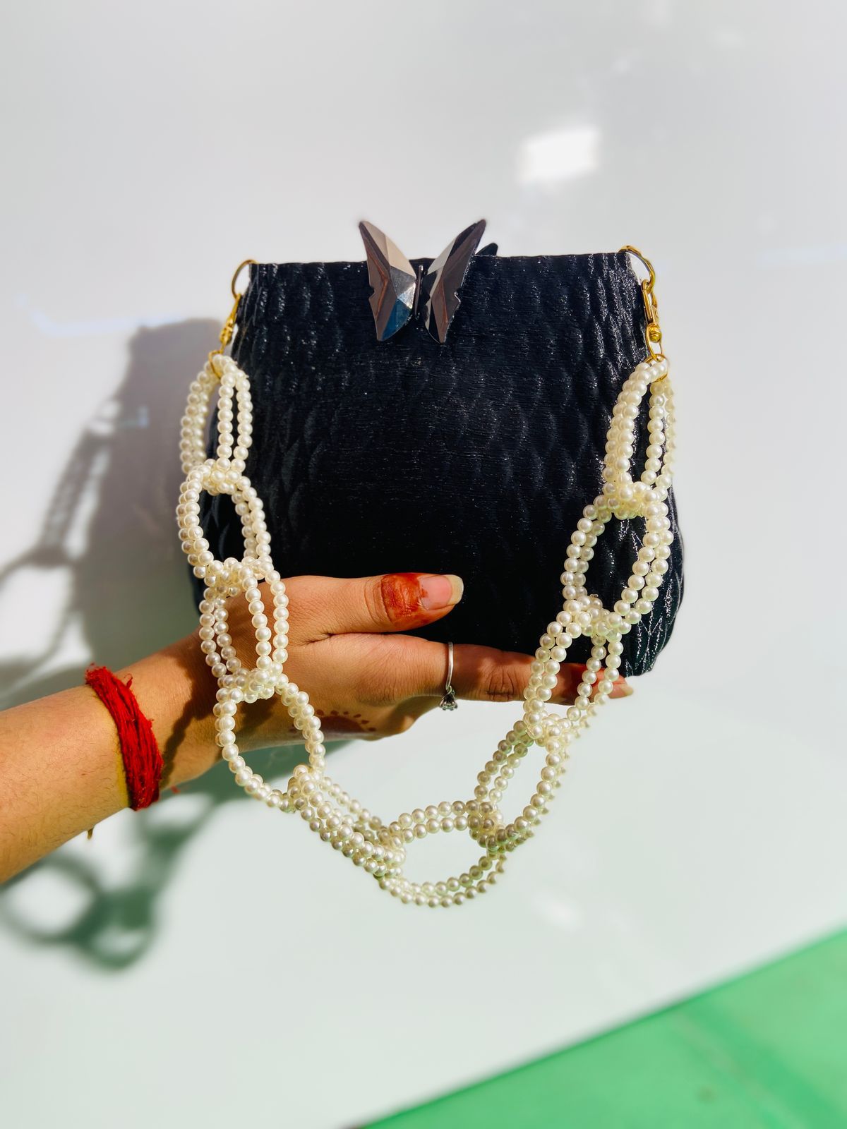 3D-Printed Black Handbag with Pearl Chain & Elegant Clasp