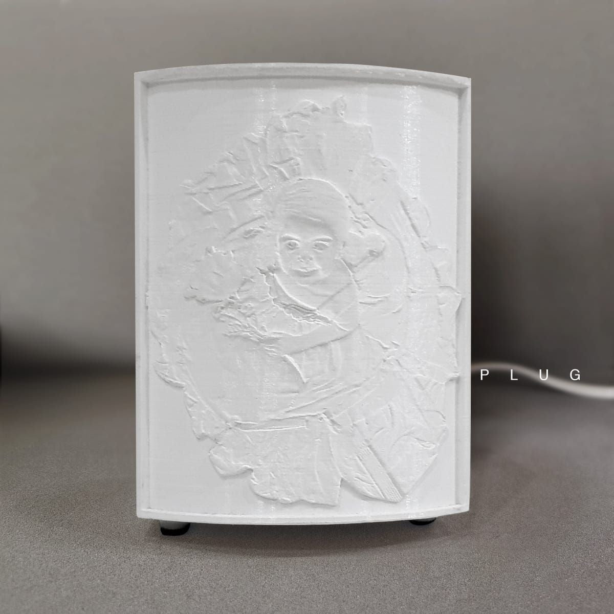 Customized gift -Lithophane Photo Lamp – Personalized 3D Printed Lamp(Design After Order)