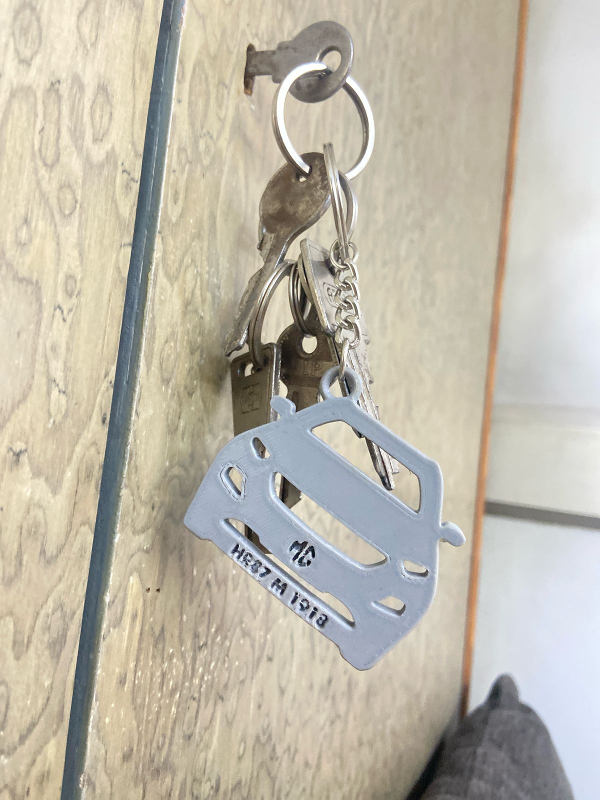 Customized gift -Car Number Plate Keychain – Personalized 3D Printed Gift