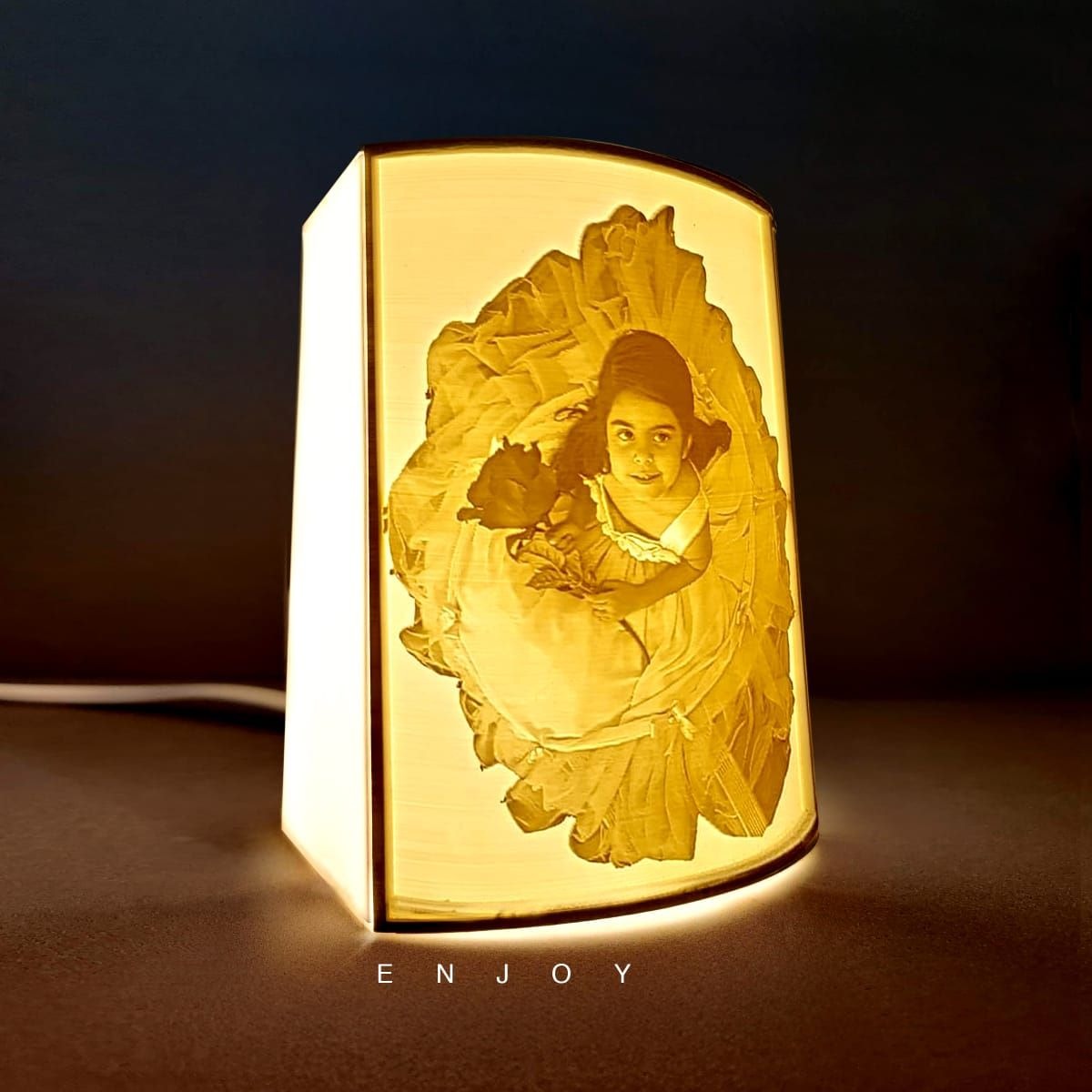 Custom Lithophane Photo Lamp – Personalized 3D Printed Lamp(Design After Order)