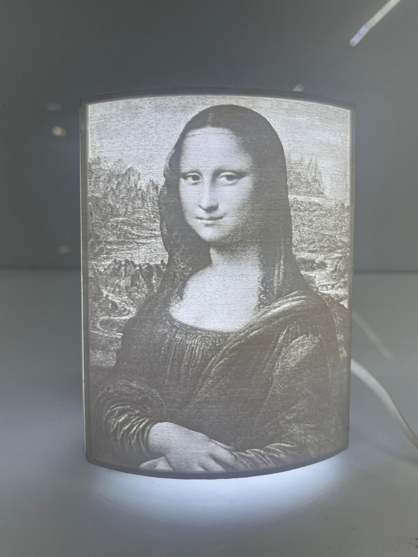 3D Printed Mona Lisa Lithophane Lamp – Glowing Art for Your Space