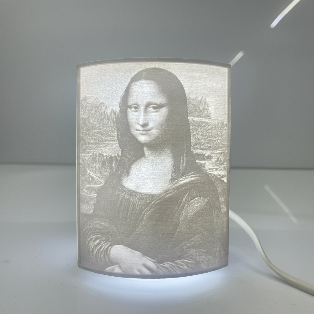 Mona Lisa lithophane lamp glowing showing Da Vinci painting engraving