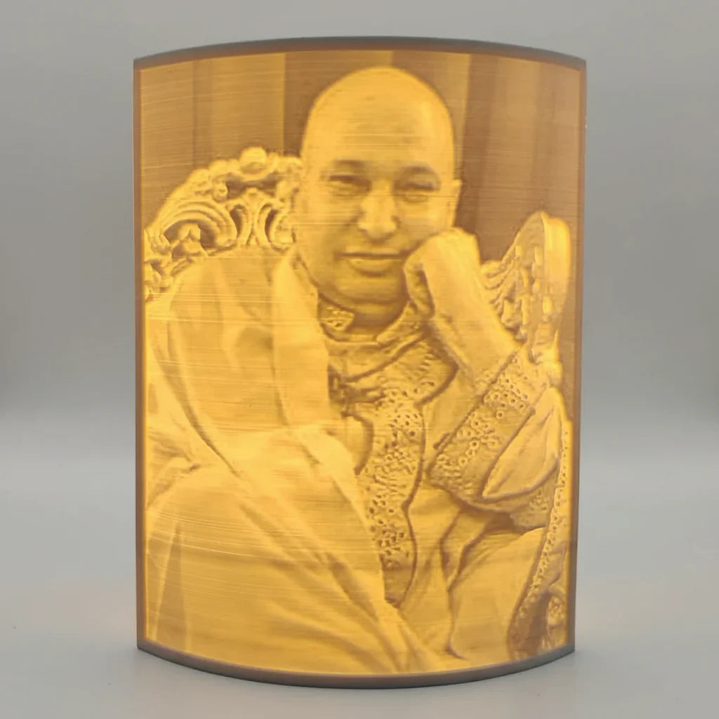 Custom 3D photo lamp with engraved portrait, The Sculpt Studio home decor